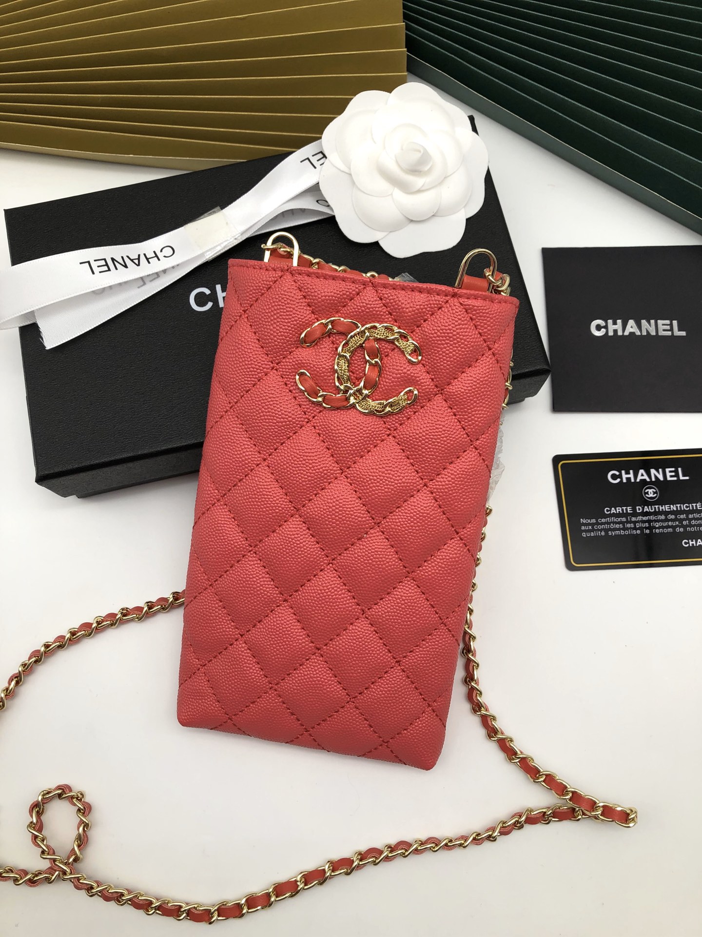 芸能人愛用Chanel シャネル 実物の写真 N品スーパーコピー財布代引き対応国内発送後払い安全必ず届く優良サイト